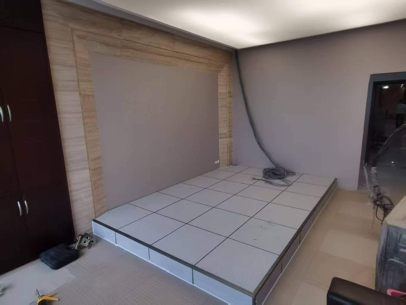 静电地板搭建图片